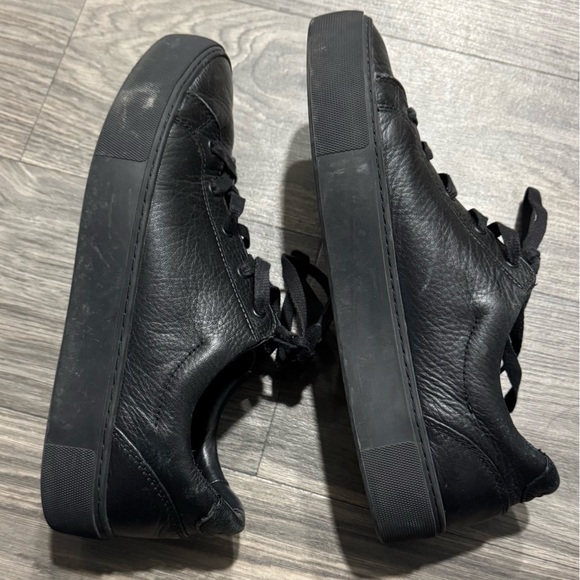 UGG Zilo Platform Sneakers - Picture 2 of 5